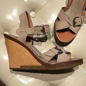 Vince Camuto Signature VI-CADANA genuine Leather wood wedge, size 8.5